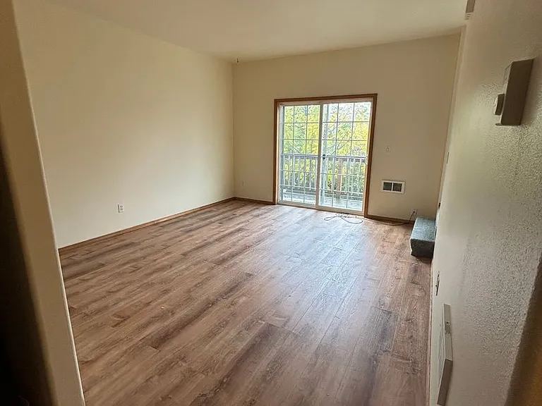 3412 SE Vineyard Rd #1 — Photo 8