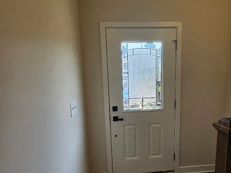 303 Golan Cir #B — Photo 3
