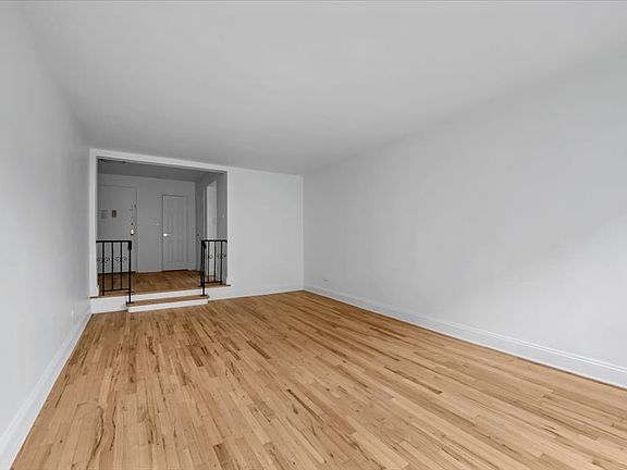 4th image of 425 E 26th St APT 3C