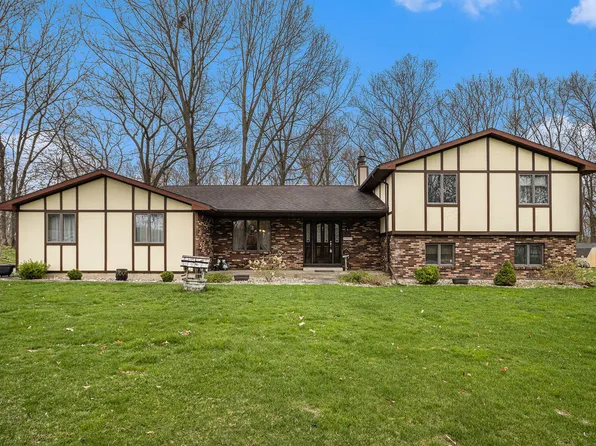 15571 Shady Ln, Three Rivers, MI 49093