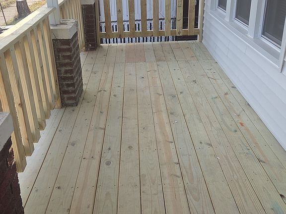 3rd image of 9421 Ravenswood St #1