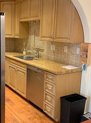 5th image of 5514 Armitos Ave APT 49