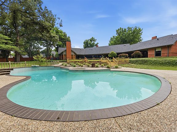 5th image of 112 Willowbrook Dr