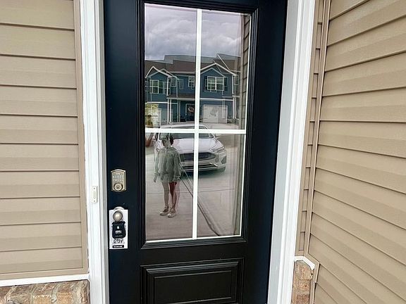 3rd image of 3461 Tyee Crossing Way
