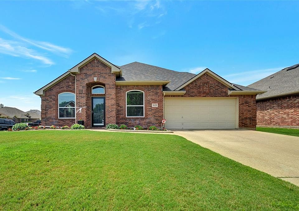 1st image of 3629 Caroline Ct