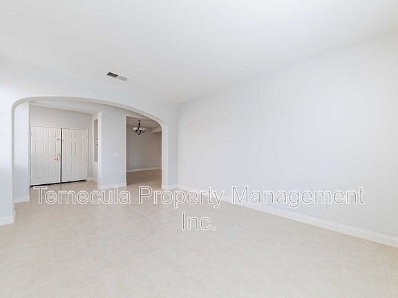 3rd image of 29363 Shady Ln