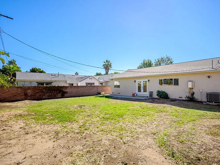 10657 Knapp St — Photo 26