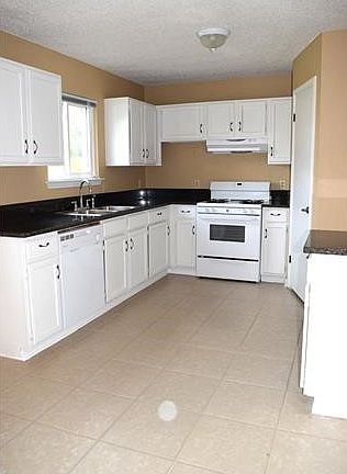 4th image of 606 Bristlewood Cv