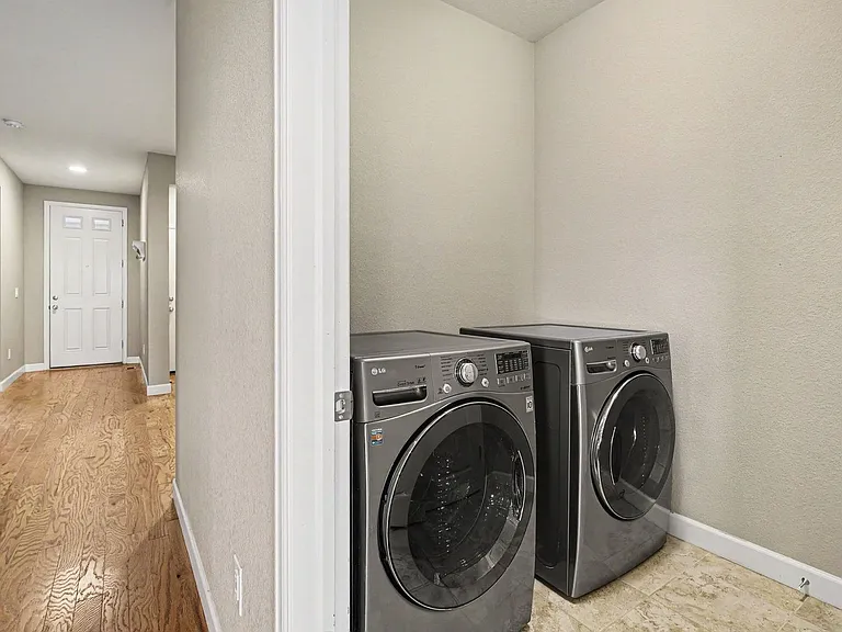 3065 E 159th Way — Photo 15