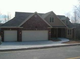 32 Oniell Dr, Bella Vista, AR 72715
