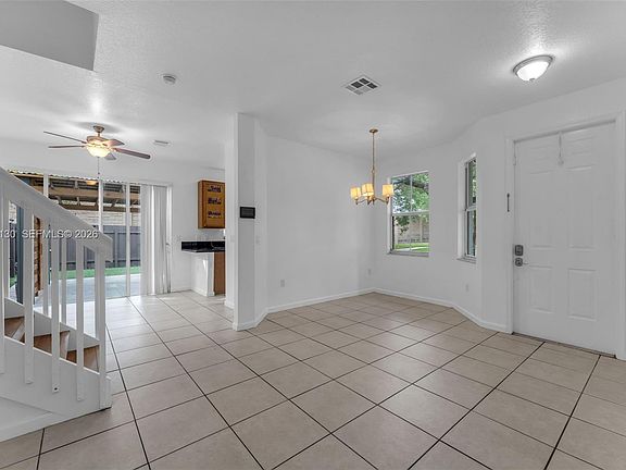 3rd image of 1072 NE 30th Ave