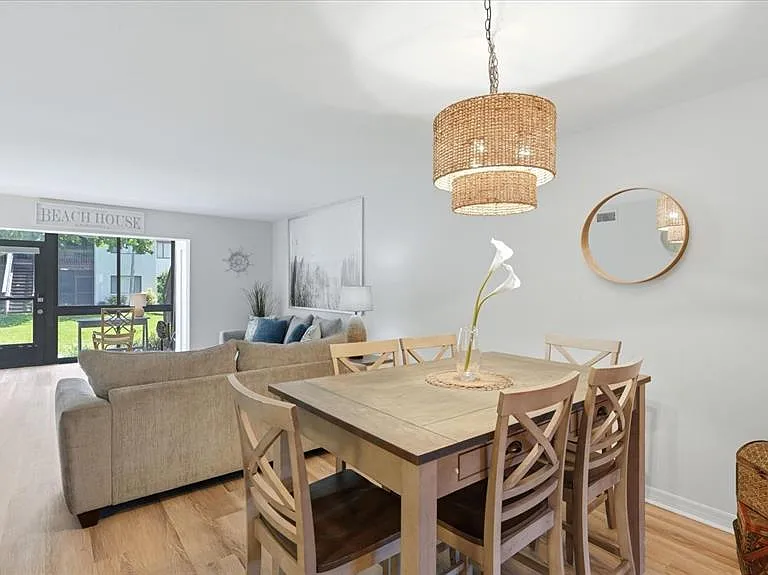 1640 Stickney Point Rd #40-101 — Photo 12