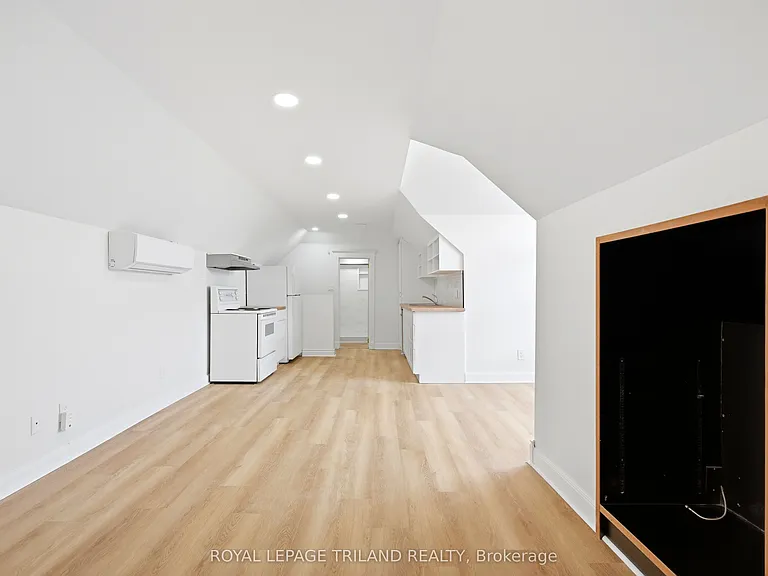 84 Smith St #2 — Photo 12