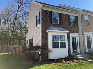 2881 Fall Oaks Pl, Herndon, VA 20171