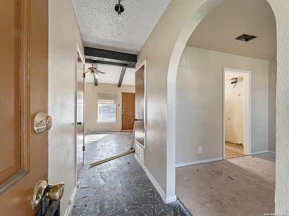 4th image of 5902 WAYVIEW ST
