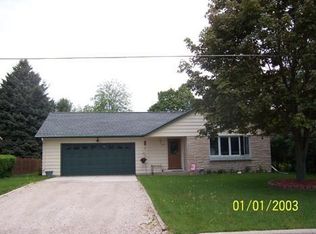 1440 Marshall Ave, Cleveland, WI 53015