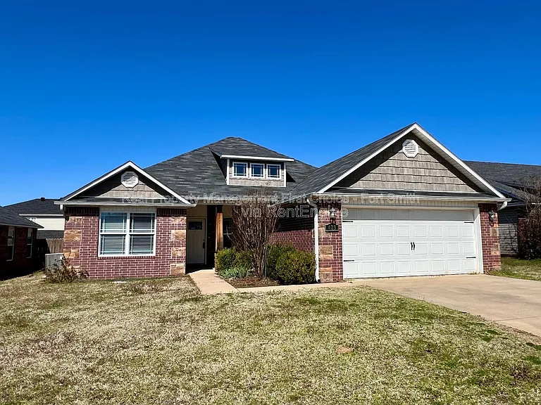 423 Ridge Point Dr — Photo 1