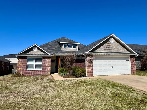 423 Ridge Point Dr, Fort Smith, AR 72908