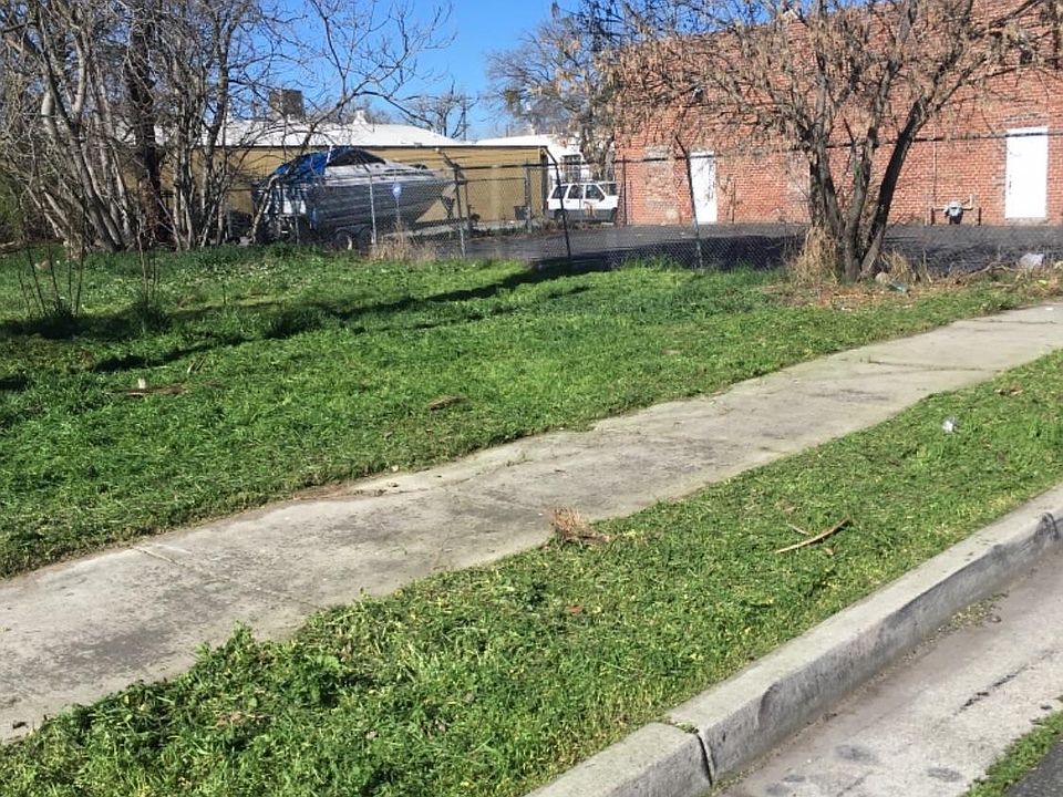1st image of 111 S Locust St