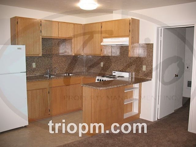 2nd image of 746 7th St APT B