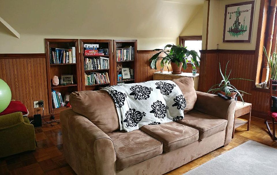 1st image of 734 Auburn Ave Floor 3
