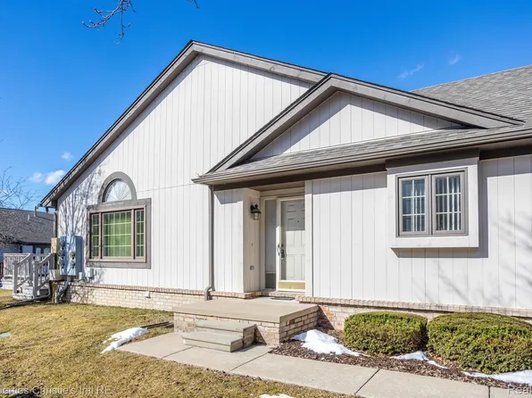 13493 Highland Cir #73, Sterling Heights, MI 48312