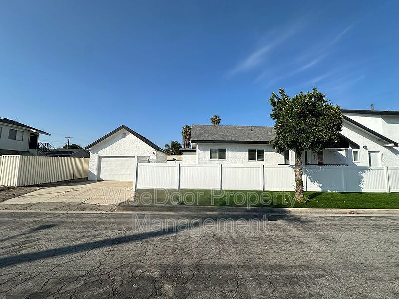 1st image of 6133 Danby Ave