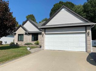 9545 Rachel Rd, Algonac, MI 48001