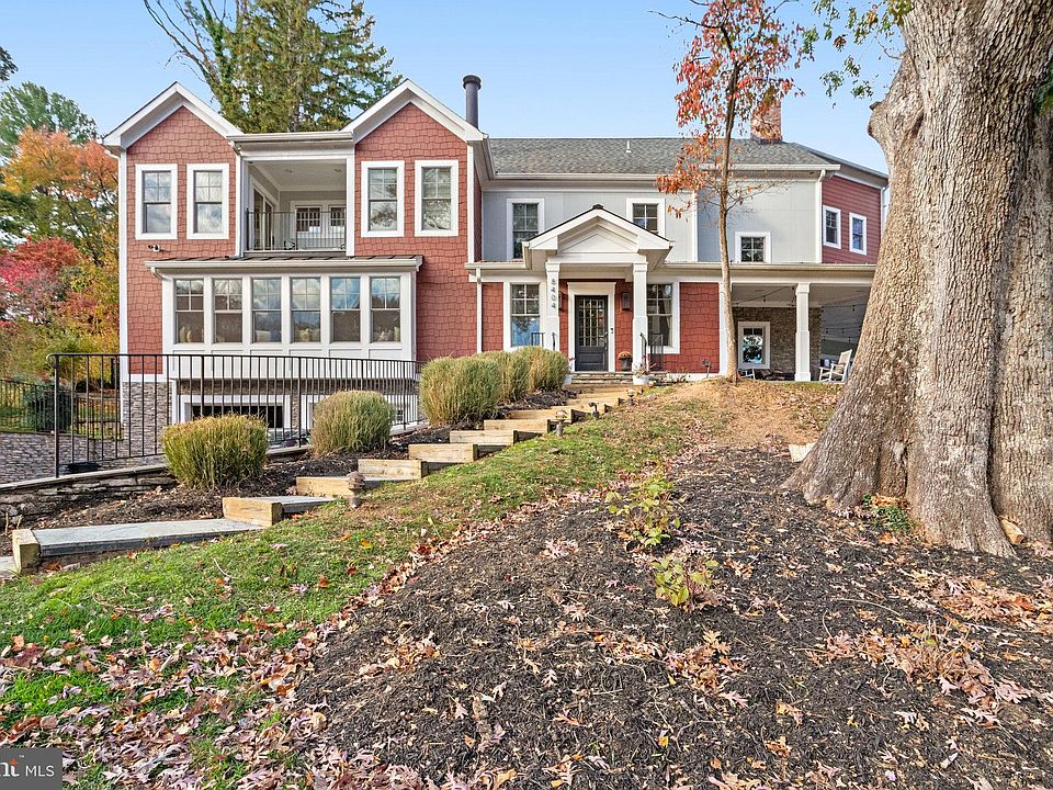 1st image of 8404 Queen Elizabeth Blvd