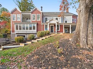 8404 Queen Elizabeth Blvd, Annandale, VA 22003