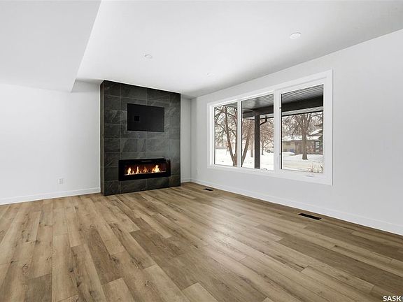 4th image of 8 Thatcher ROAD