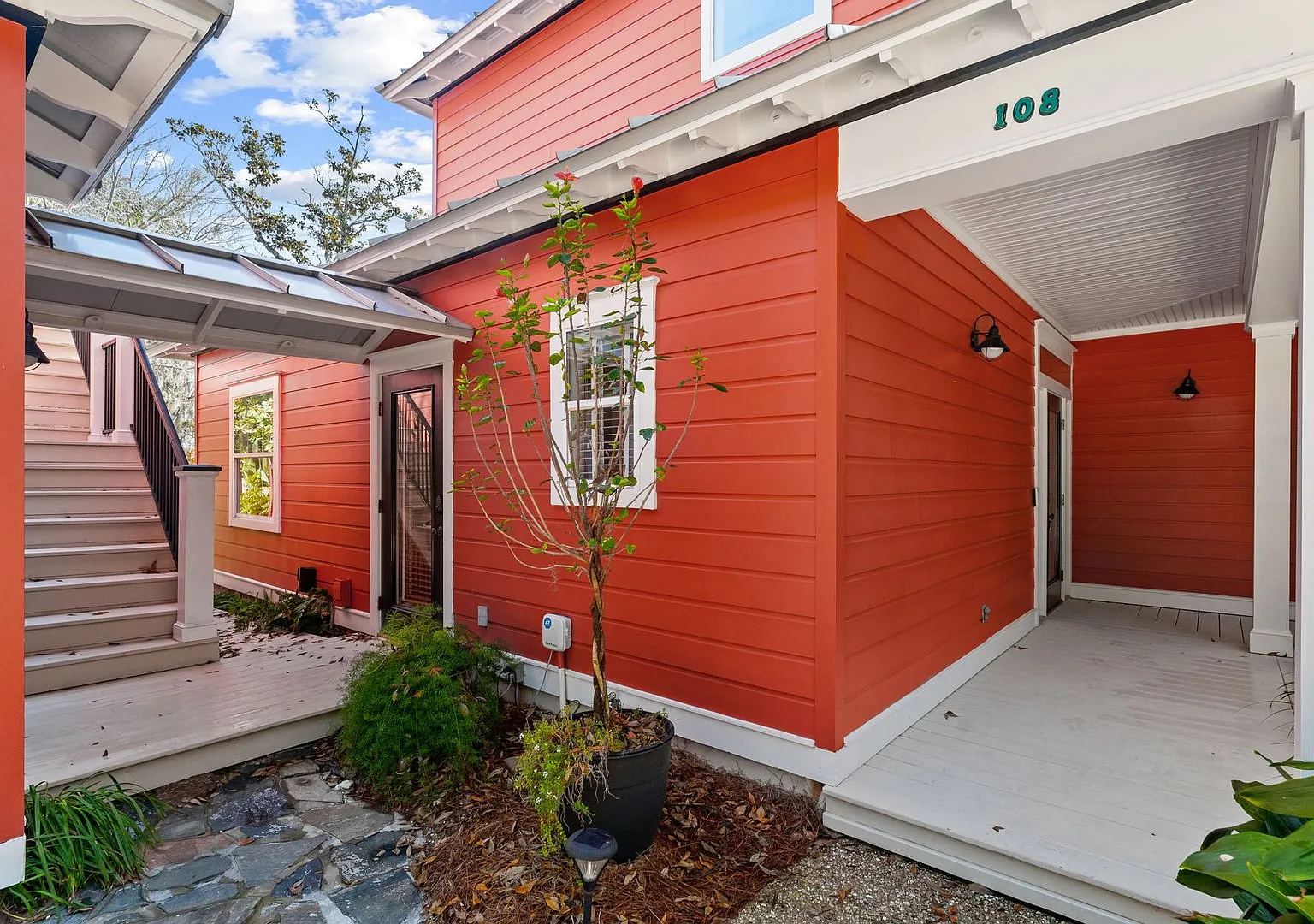 108 S Blue Heron Dr — Photo 3