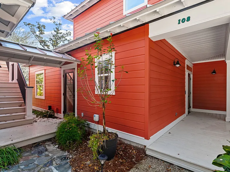 108 S Blue Heron Dr — Photo 3