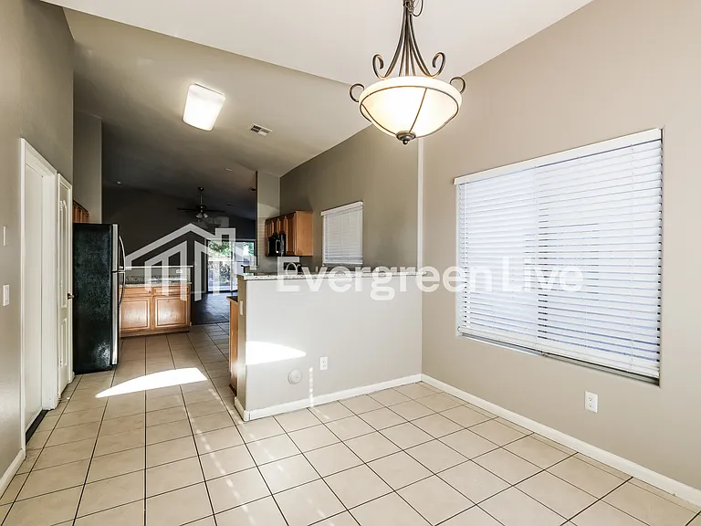 6026 N 68th Dr — Photo 5
