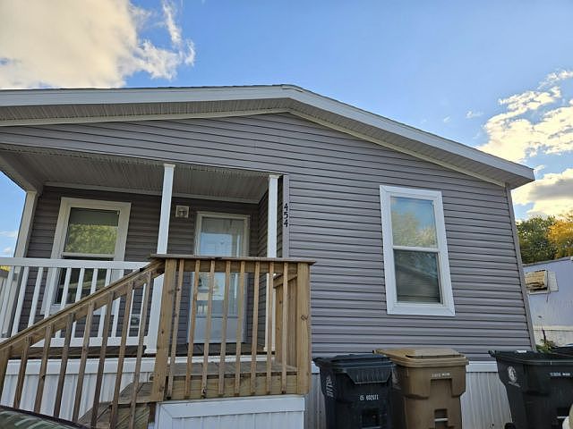 1st image of 454 Warbler Ln #454