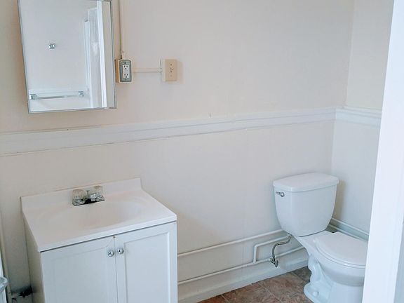 5th image of 342 Lincoln St Unit 325