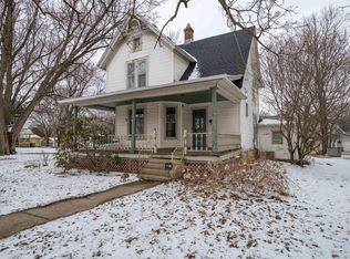 410 S 5th St, Oregon, IL 61061
