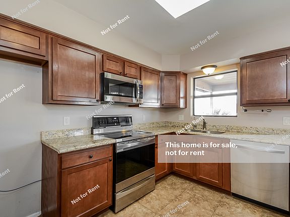2nd image of 963 N Miller Dr