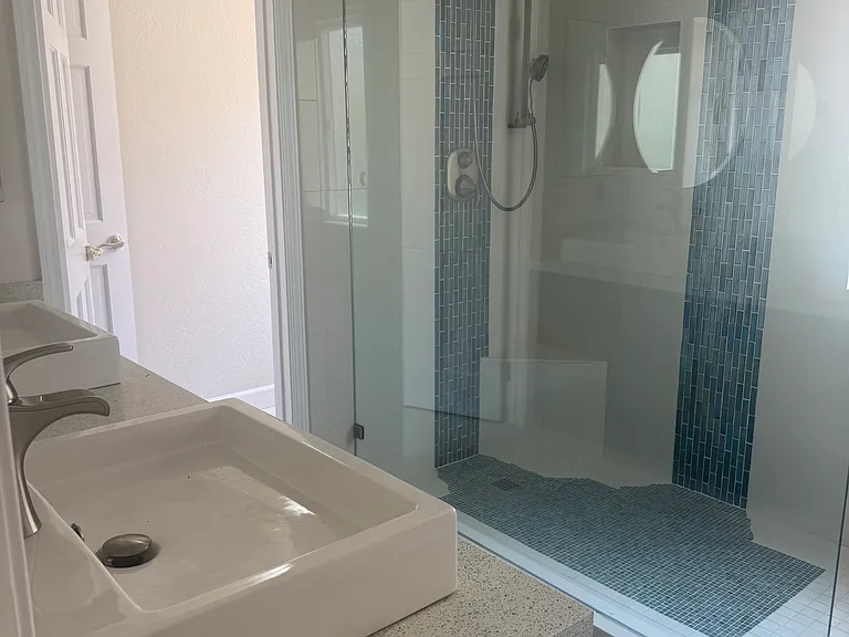 901 Beryl St — Photo 10