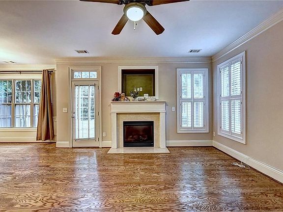 5th image of 5226 Venetian Ln