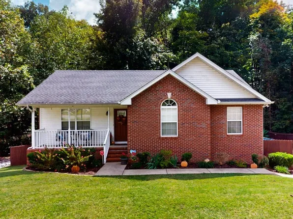 990 Mayes Dr, Greenbrier, TN 37073