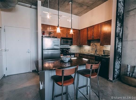 5th image of 2001 Biscayne Blvd APT 2216