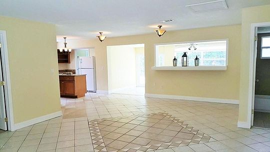 3rd image of 2604 Leewood Blvd
