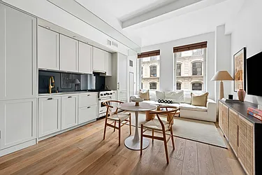 93 Worth Street #406 image 1 of 7