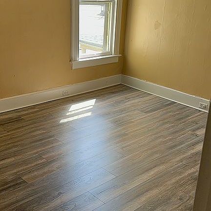 5th image of 208 Clinton St