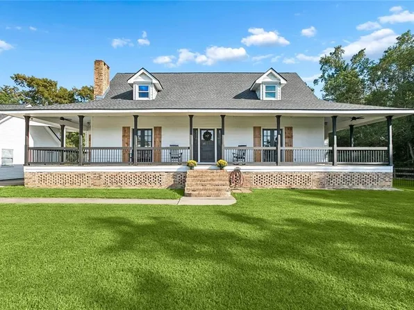 35353 Blackberry Ln, Slidell, LA 70460