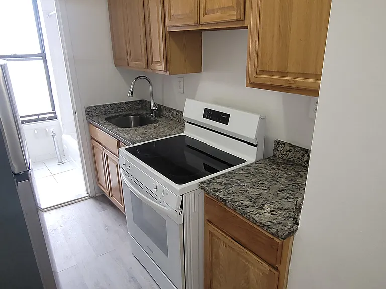 1575 Grand Concourse #1AA — Photo 9