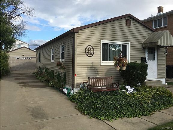 2nd image of 443 University Ave