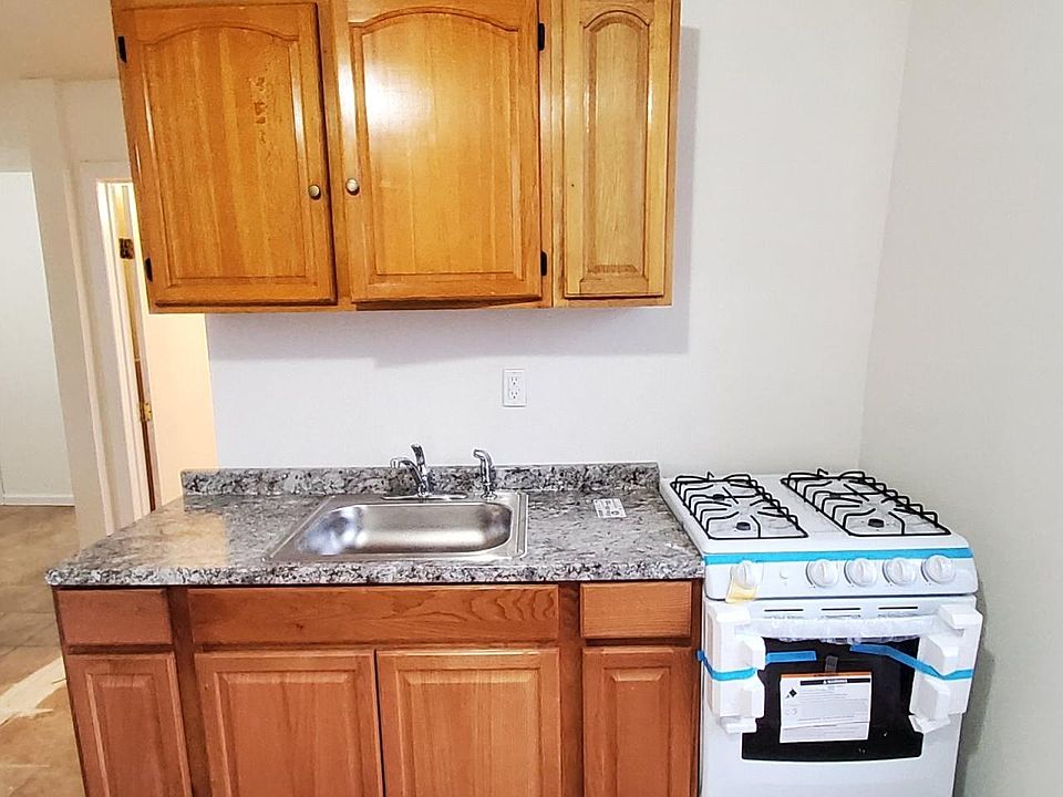 1st image of 169 22nd St APT 5