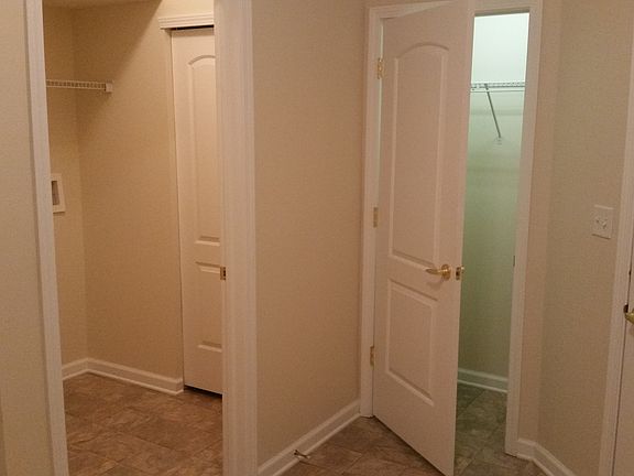 4th image of 757 Hidden Springs Dr